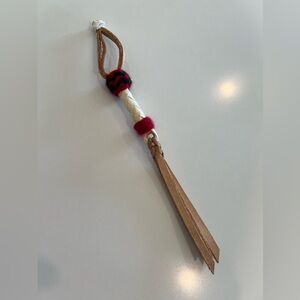 Parker Thatch leather charm